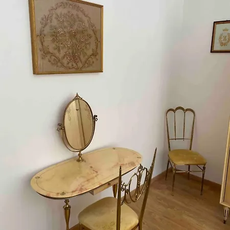 Venice Barocco Bedroom Homestay Lido di Venezia